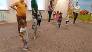 Мы попрыгаем. Зарядка для детей 2-3 лет