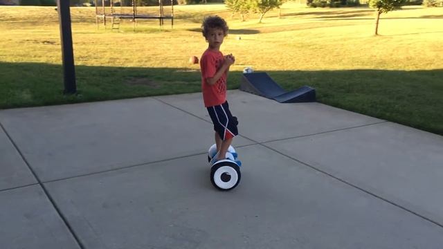 Segway Ninebot Mini Kid Friendly смотреть онлайн