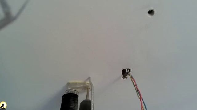 Installation of LED ceiling light.Установка светодиодного  потолочного  светильника.