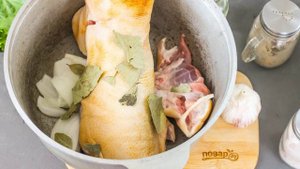 Колбаса из рульки в домашних условиях. Классические рецепты фото