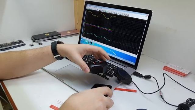 Tianma premium vs Tianma для IPhone 7, измеряем показатели калибратором. смотреть онлайн