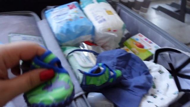 СОБИРАЕМ ЧЕМОДАН МАЛЫША НА ОТДЫХ В ТУРЦИИ // ЧТО ВЗЯТЬ С СОБОЙ // ИГРУШКИ / ОДЕЖДА /ПИТАНИЕ /АПТЕЧК смотреть онлайн