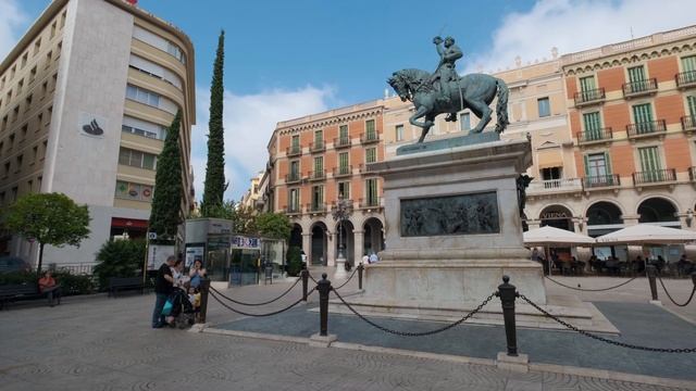 Tiny Tour | Reus Spain | A cozy walk in Gaudi’s cradle 2019 Late Summer смотреть онлайн