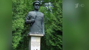 В Польше вандалы разрушили памятник маршалу Константину Рокоссовскому в городе Легница