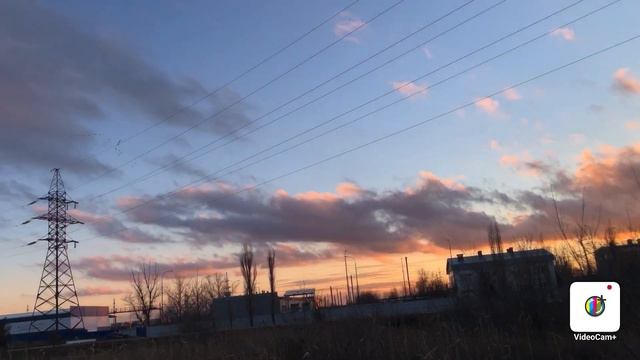 Вот такой декабрь. Месяца наверно празднуют 🥂 уже что не понятно где зима тока не у нас