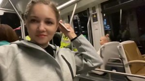 ВЛОГ Лучше бы поехали на ТАКСИ ! Решили прокатиться в метро Дубая ! Ванильная Семья