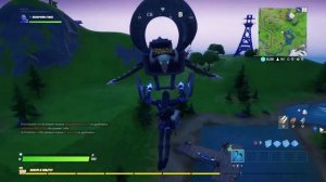 СТАНЦУЙТЕ НА РАДУЖНЫХ РЕЙКАХ, У ПЛЯЖНОГО АВТОБУСА И КАНОЭ НА ОЗЕРЕ FORTNITE