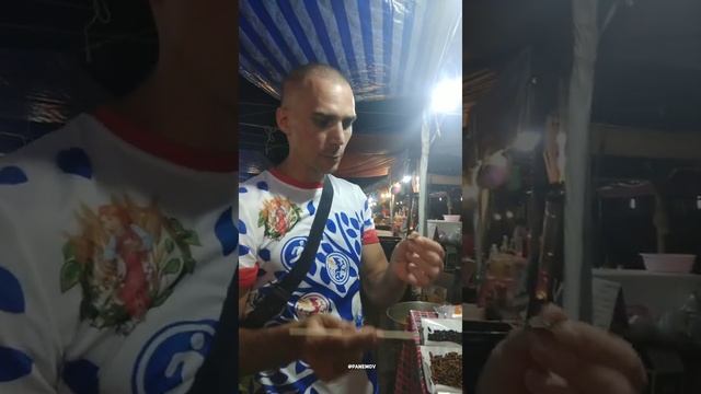 Таиланд. Ем жуков и кормлю детей. Тренер по боксу Павел Немов смотреть онлайн