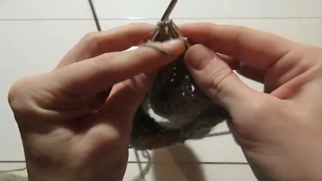 Вяжем носочки на 4-х спицах.