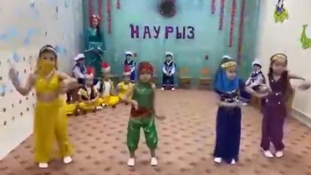 восточный танец 03.08.22 Жасмин( часть1) смотреть онлайн