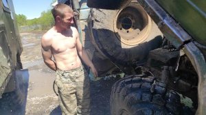 утопленный газ 66 (шишига) неудачно прошли брод