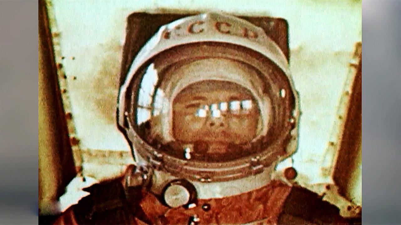 Сколько полетов в космос совершил гагарин. Полет Гагарина в космос 12 апреля 1961. Восток 1 Гагарин 1961. 1961 Год полет в космос Гагарина. 60 Лет первый полет в космос.