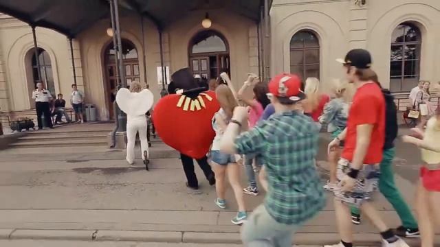 ИГОРЬ АНДРЕЕВ. ВЕДУЩИЙ САНКТ-ПЕТЕРБУРГ. САМАРА.СТУДИЯ ГРАНДИОЗНЫХ ПРАЗДНИКОВ ВАРВАРЫ ВИШНИ. смотреть онлайн