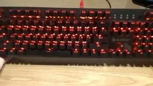 Игровая клавиатура Bloody B800