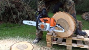 STIHL MS 260 vs STIHL MS 362 CM chainsaw test - 50,2 cm³ 2,6 kW vs 59 cm³ 3,5 kW - cutting speed