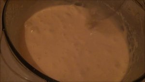 Очень нежный бисквитный рулет с кремом из взбитых сливок