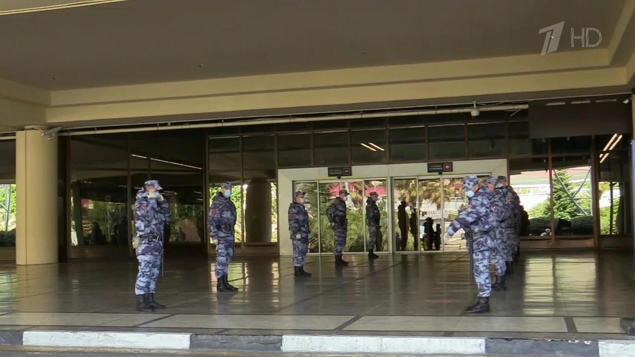 Прибывающих в Краснодарский край из Москвы и Санкт-Петербурга отправляют на двухнедельный карантин