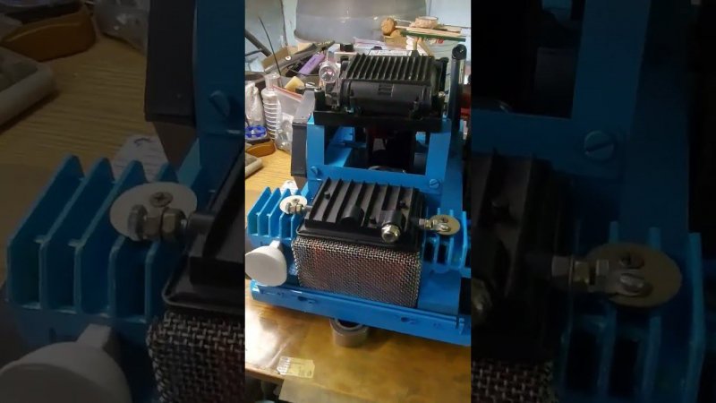 Игрушка багги из мусора