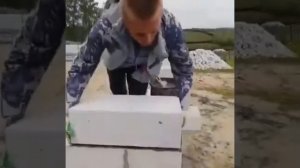 Грамотная и аккуратная кладка пеноблока