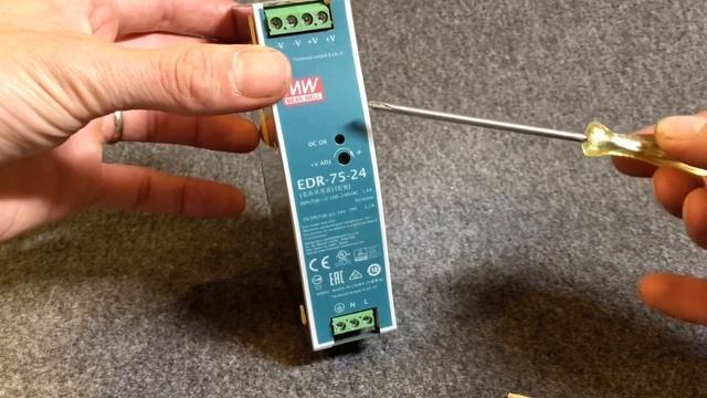 EDR-75-24 Mean Well Zdroj na DIN 75W 24V смотреть онлайн