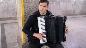 Вивальди на аккордеоне. Шикарно звучит!