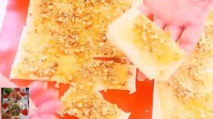 Пирог ? с джемом и орехами ?? из слоёного теста