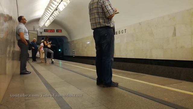 Поезда метро Москва и Ёжики на станции "Кузнецкий мост" (таймлапс) // 28 мая 2019