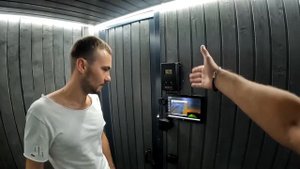 Автодом на Базе MAN. Живет в центре города на автодоме. Квартира на колеса.  Венлайф