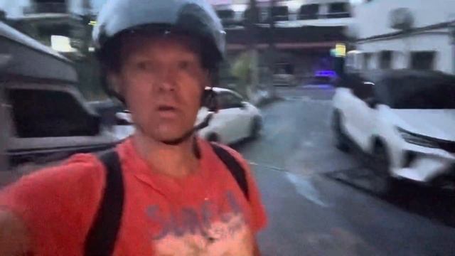 Почему лучше маленький мотороллер в Тайланде смотреть онлайн