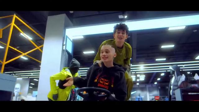 АРТУР БАБИЧ & ДАНЯ МИЛОХИН - ЧЁТКО (ПРЕМЬЕРА КЛИПА / 2021) | Реакция на Dream Team House смотреть онлайн