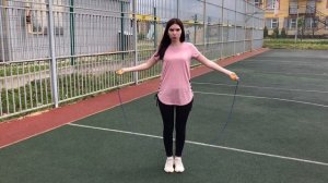 Учимся прыгать на скакалке