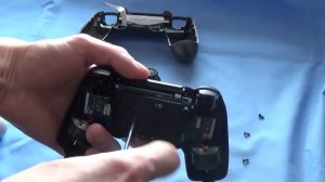 ? Замена стиков на геймпаде DualShock 4 (PS4) без инструментов ᴴᴰ 1080p