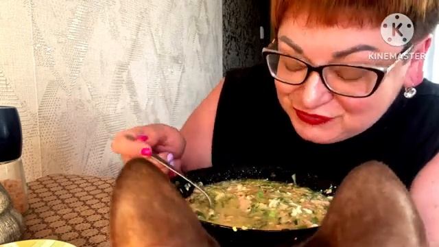 МУКБАНГОКРОШКА НА КВАСЕ.mp4