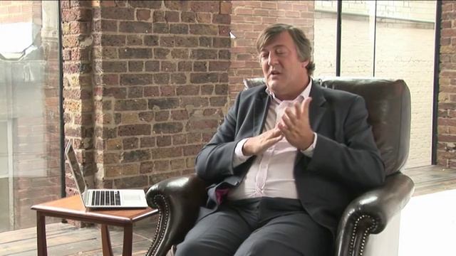 FREE SOFTWARE GNU - Software that YOU OWN!!! Discussion by Mr. Stephen Fry - V for Vendetta