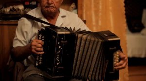 Уличный - гармонь русского строя