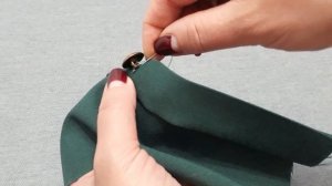 Как правильно пришить пуговицу на ножке.mp4