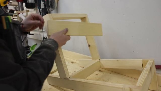 Крутой ПРОЕКТ для Начинающих Мастеров! Только Простые Материалы! смотреть онлайн