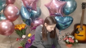 ?Что можно подарить на день рождения Девочке 14 лет?