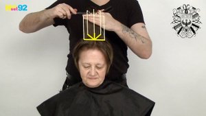 Стрижка короткая с удлиненной челкой и объемной макушкой HairSet #92