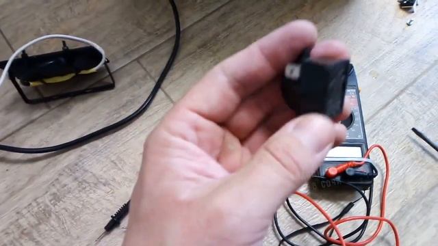 Ремонт офисного холодильника не включается. 1-я серия.