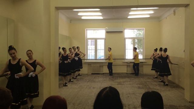 Показ по народному танцу. смотреть онлайн