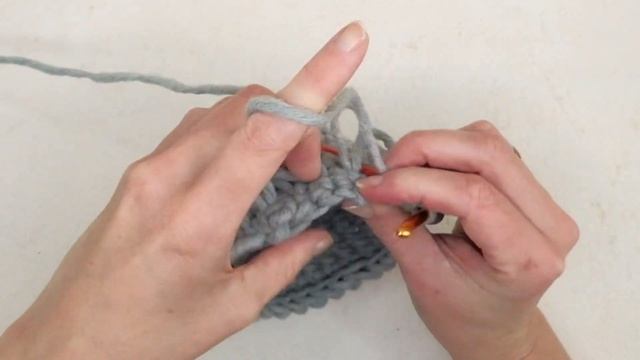 Crochet hedgehog pattern - Make a simple and cute hedgehog with the loop stitches. Free pattern! смотреть онлайн