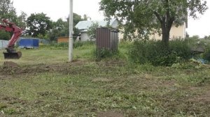 Мини экскаватор KUBOTA и Т-25 на расчистке территории