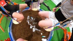 кто ПОСЛЕДНИЙ УПАДЕТ с ЛЕТАЮЩЕГО УНИТАЗА - ПОЛУЧИТ 500.000 РУБЛЕЙ! ЧЕЛЛЕНДЖ