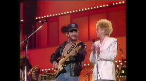 Okie from Muskogee - Merle Haggard & Tammy Wynette - live 1988