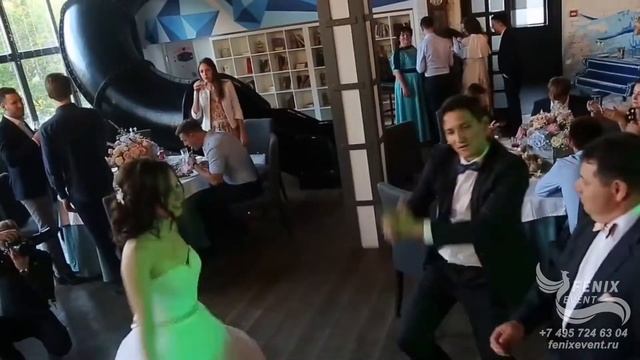 Заказать лучшего ведущего на свадьбу и юбилей в Москве - ведущий на праздник и корпоратив Москва