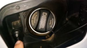 Видео: Как открыть крышку топливного бака BMW X6, БМВ Х6