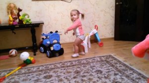 Полина танцует! Как маленькая Бьёнса