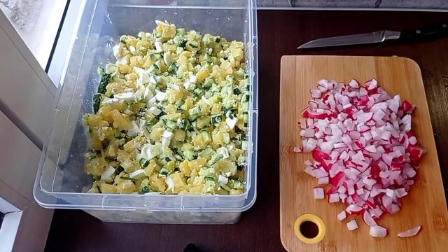 Готовим окрошку на майонезе смотреть онлайн