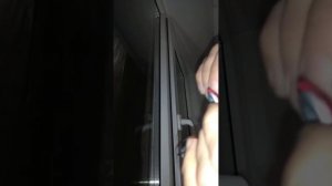 Это гениально. Как быстро и легко закрепить или подвесить фитолампу на окне.